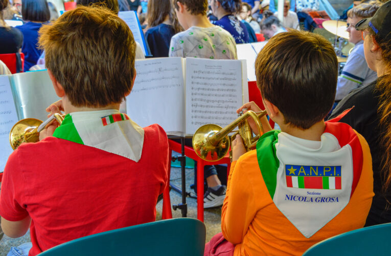 Quando la musica è davvero popolare e… resistente