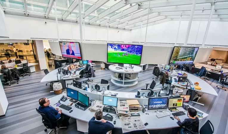 Con le lavoratrici e i lavoratori de La Stampa